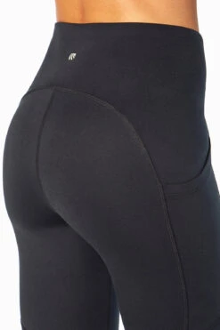 Marika Jenna Side Pocket Mid Calf Capri -Marika MLC1206A 001.5649