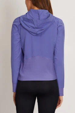 Marika -Marika MLJ1549A 9V3 01