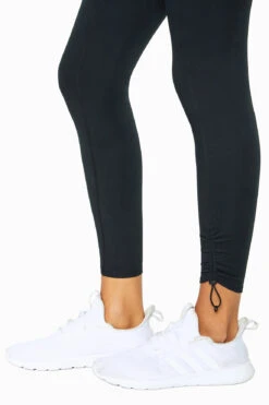 Marika Adventure Side Patch Pocket Legging -Marika MLL1653A 001.0872