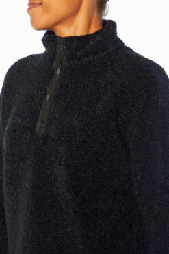 Marika Tyra Cropped Sherpa Pullover 25 Marika Tyra Cropped Sherpa Pullover -Marika MLQ0113A 001.33218