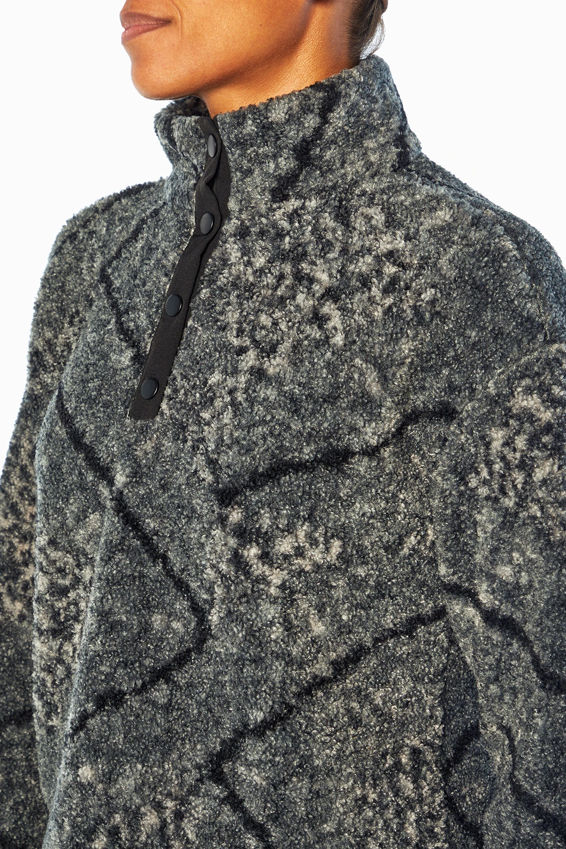 Marika Tyra Cropped Sherpa Pullover 16 Marika Tyra Cropped Sherpa Pullover - Image 16