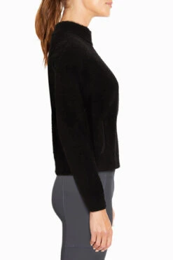 Marika Arden Sherpa Pullover 37 Marika Arden Sherpa Pullover -Marika MLQ0144A 001 02