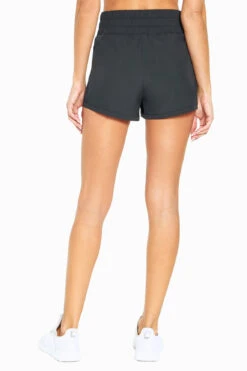 Marika Ceres Short 28 Marika Ceres Short -Marika MLS1537A 001.5880
