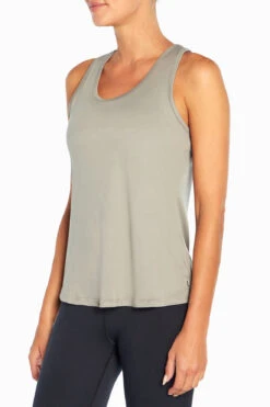 Marika Back Twist Tank 24 Marika Back Twist Tank -Marika MLT3931A 0CU.79663