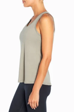 Marika Back Twist Tank 25 Marika Back Twist Tank -Marika MLT3931A 0CU.79664