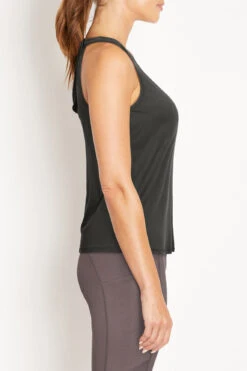 Marika Cenna Tank -Marika MLT6980A 3LY 02 CROPPED